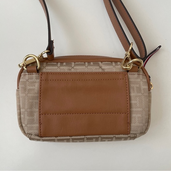 Tommy Hilfiger Logo Signature Convertible Belt Bag Tan Mini Crossbody - Picture 7 of 15